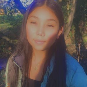 Meet your Posher, Priscila